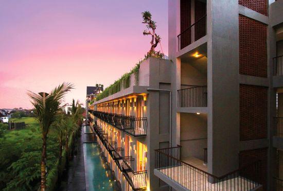 Гостиница FRii Bali Echo Beach