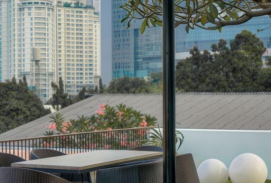 Hotel Miers Kuningan, Artotel Curated