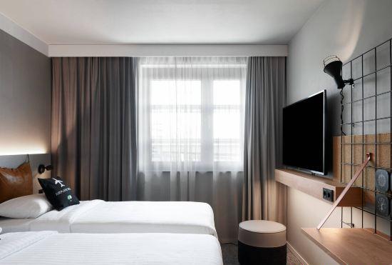 Hotel Moxy Cologne Bonn Airport