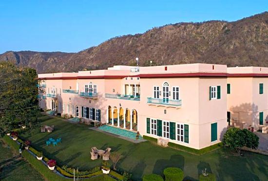 Гостиница Ramgarh Lodge, Jaipur – Ihcl SeleQtions