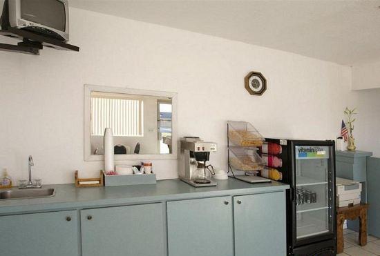 Гостиница Americas Best Value Inn-Giddings