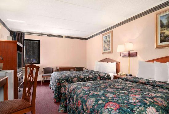 Гостиница Days Inn by Wyndham Espanola