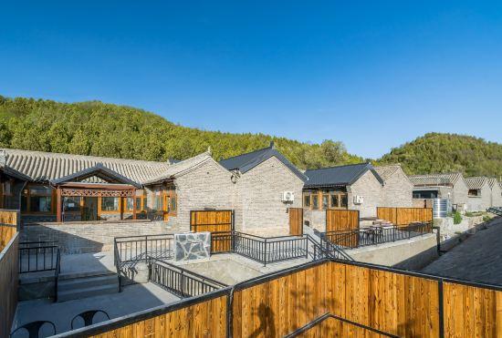Гостиница Meet the Future Shanquan Private Tang Holiday Homestay (Badaling Great Wall Branch)