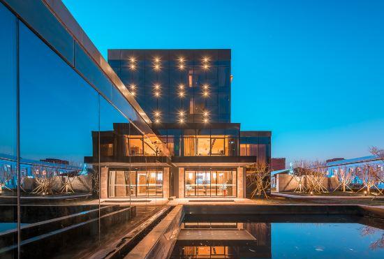 Гостиница Jingli Hotel (Beijing Heshenghui Dajiaoting Subway Station Branch)