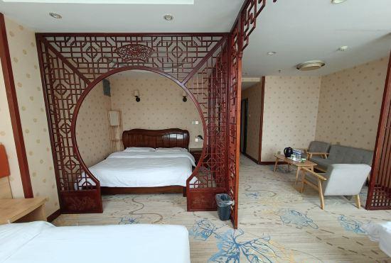 Гостиница Paibai Yun Hotel (Taoranting Subway Station Branch, Beijing South Station)