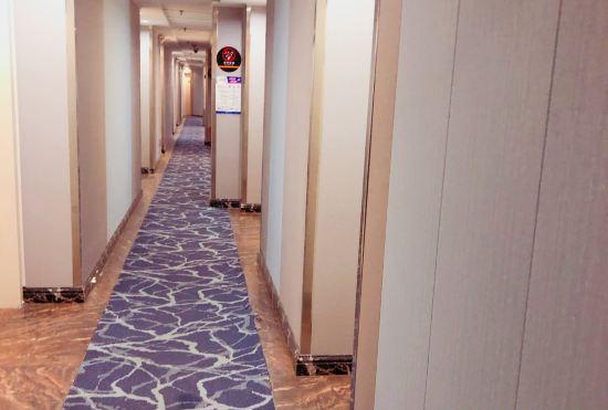 Гостиница Super 8 Hotel (Shanghai Wujiaochang)