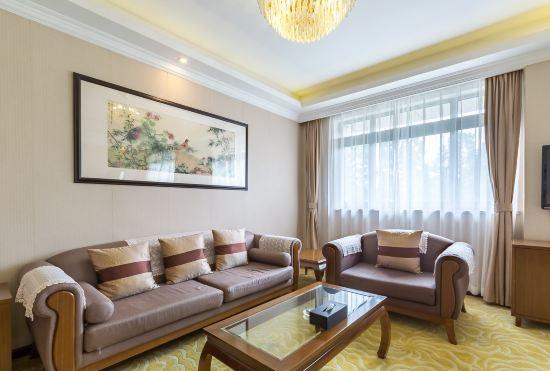 Hongqiao Yunfeng Hotel