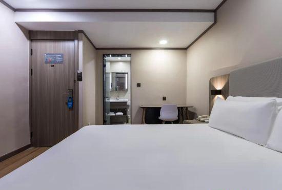 Гостиница Hanting Hotel (Shanghai Xikang Road)