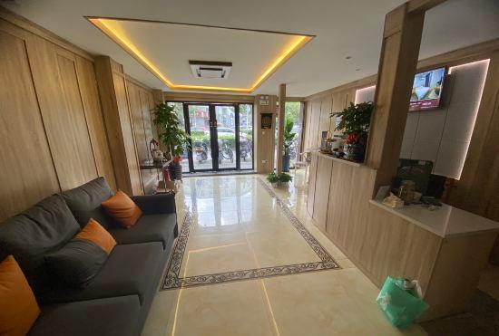 Qianxin Holiday Hotel (Shanghai Jing'an Darongcheng Branch)
