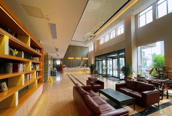 Гостиница Shanghai Wanxiang Hotel (Shanghai Zhoupu Shenmei Road Subway Station)
