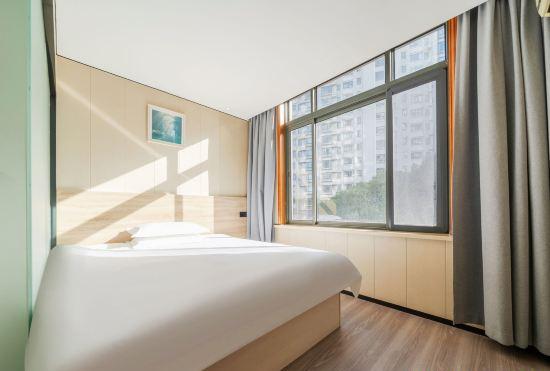 99 Hotel Chain (Shanghai South Railway Station South Plaza Branch)