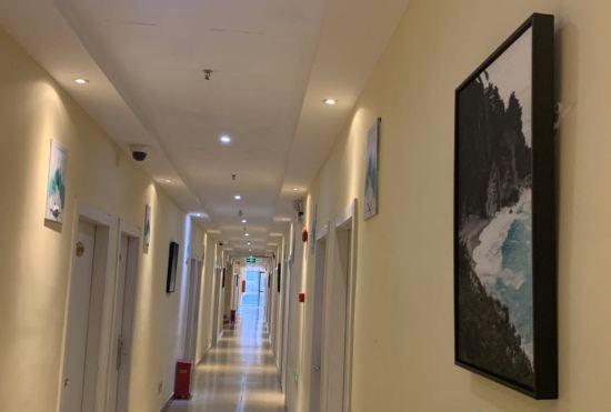 95 Hou Hotel (Shanghai Anting North Railway Station)