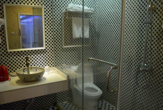 Гостиница C8 Chain Hotel