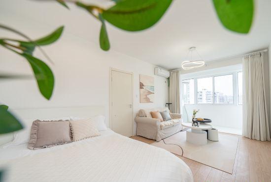 Гостиница Green Valley Homestay (Xujiahui Branch)