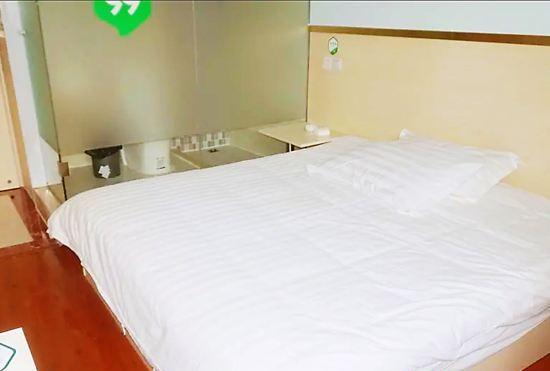 Гостиница 99 Preferred Hotel (Shanghai Jinshantinglin Jinzhan Road Branch)