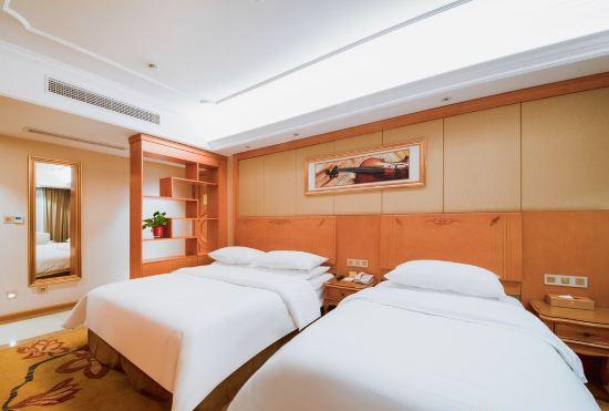 Гостиница Vienna Hotel (Shanghai Gucun Park)