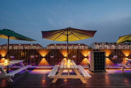 Гостиница Yuexiang Hotel (Shanghai Fengzhuang Metro Station)