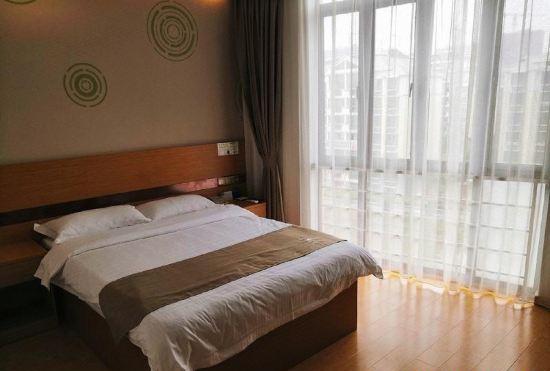 Hotel Greentree Inn Express (Shanghai Jinshan Wanda Plaza Longhao Road)