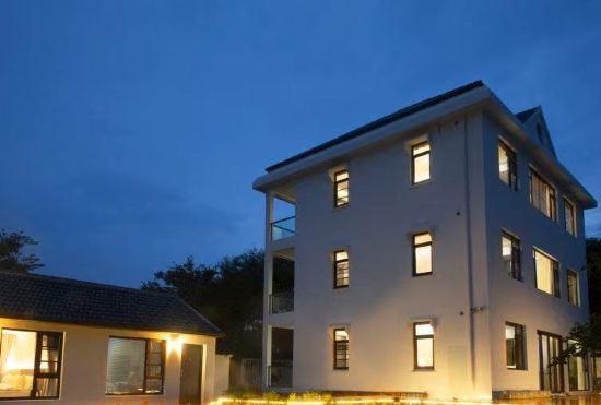 Гостиница shanghai hongge retreat