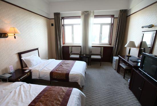 Hotel China Coal Miners' Sanatorium Dalian (Fujiazhuang Beach Forest Zoo Branch)