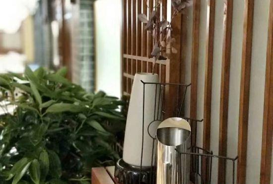 Jianguo Puyin Hotel (Dalian Zhongshan Road Youhao Square)