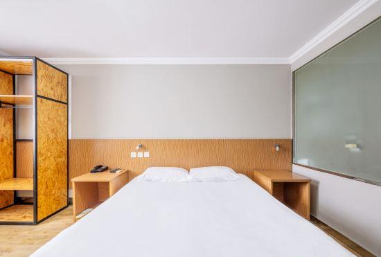 Homeinn Park Yun Hotel (Dalian North Station South Square Branch)