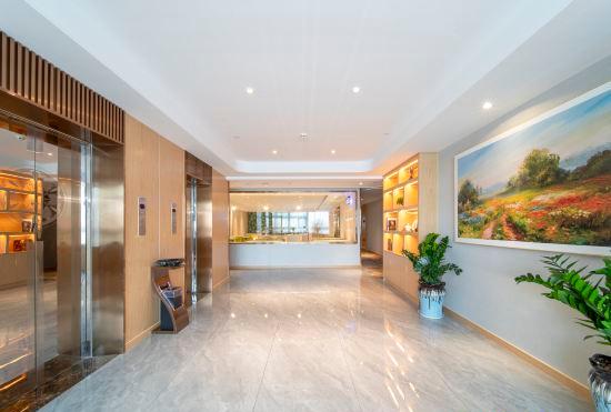 Vienna 3 Hotel (Nanjing Banqiao Meishan Commercial Plaza store)