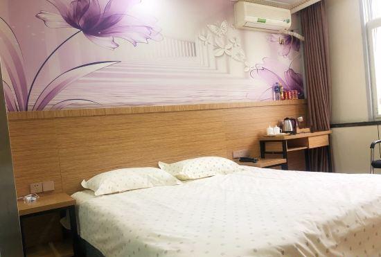 Гостиница Guiyuan Hotel (Nanjing South Railway Station Daming Road Subway Station)