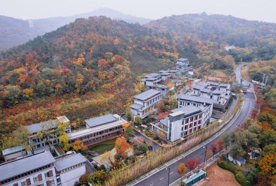 Hotel Nanjing Qixia Mountain Hentique Qiyun Resorts