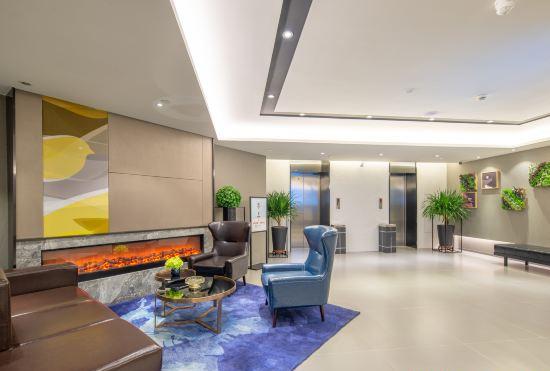 Hotel Home Inn Selected (Nanjing Xinjiekou Metro Station Hongwu Road Pedestrian Street)
