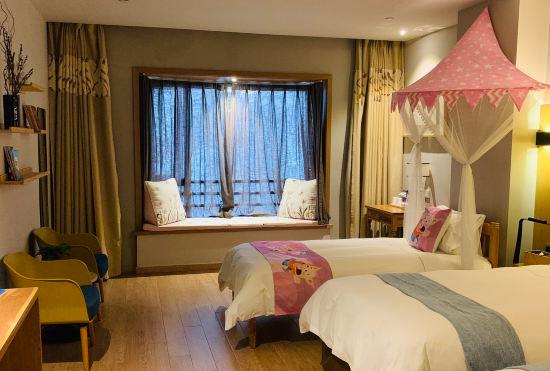 Grand Yiju Hotel (Nanjing Xinjiekou center)