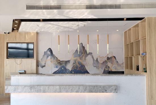 Qingmu Hotel (Nanjing Zhongling Street Metro Station)