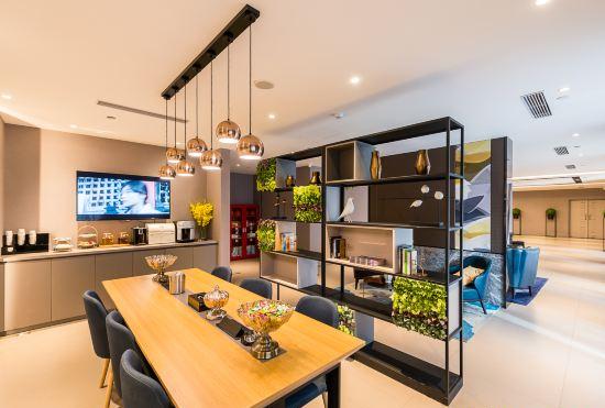Гостиница Home Inn Selected (Nanjing Xinjiekou Metro Station)