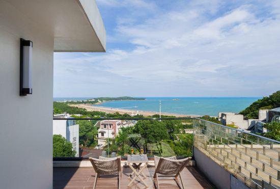 Hotel June Bay. sea and sunr i se Golf Pool Seaview Villa (Zhujiajian Nansha Store)