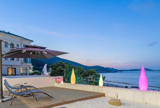 Гостиница Qingchen Seaview Designer Holiday Meisu (Zhoushan Zhujiajian Zhangzhouwan Branch)