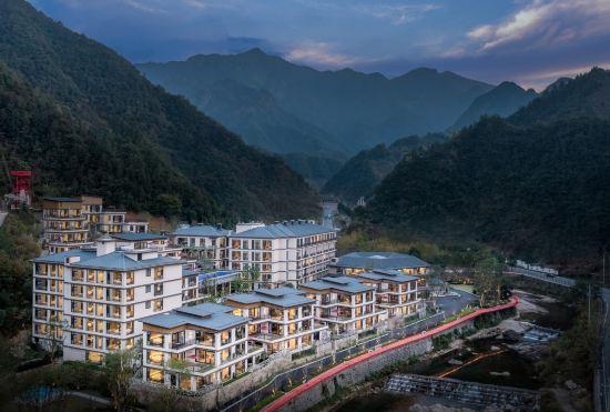 Гостиница ZAUYIK RESORT HANGZHOU