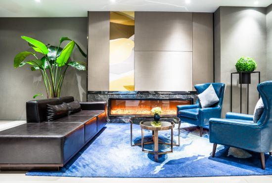 Hotel Home Inn Selected (Chengdou kuan zhai xiang zi fu qin di tie zhan dian)