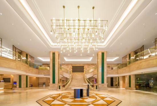 LongWei Hotel (Chengdu University Games Sports Center Longwei Building)
