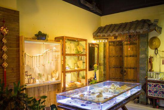 Гостиница Bajie Hill Inn (Zhangjiajie Dayong Fucheng)
