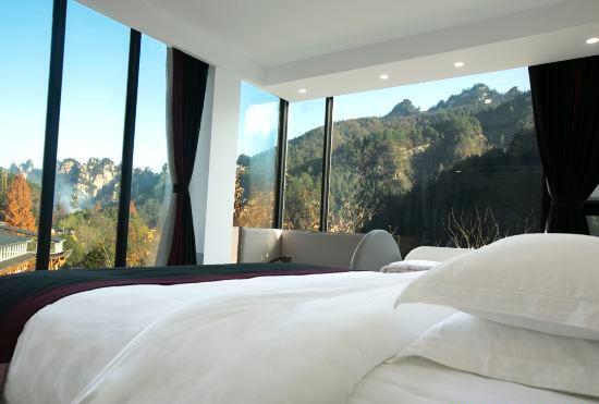 Гостиница Huaxu Yimeng B&B (Zhangjiajie National Forest Park Branch)