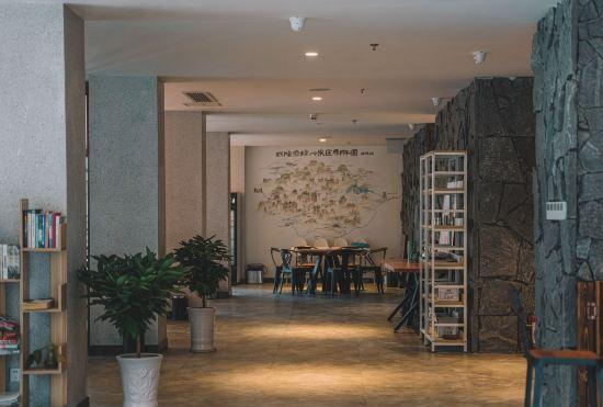 Гостиница Nvue Resorts Zhangjiajie
