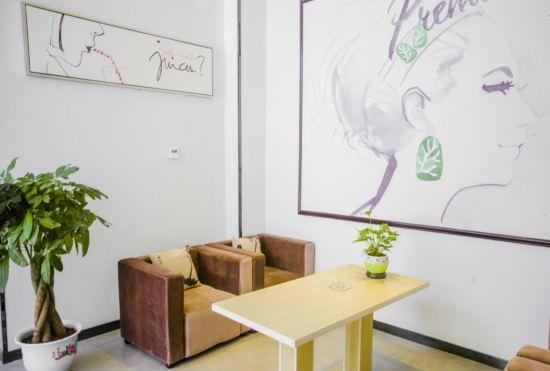 Qicheng Premium Hotel (Shenzhen Hongfa Dashijie Store)