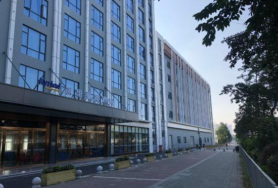 Kyriad Hotel (Shenzhen Guanlan Huawei Branch)