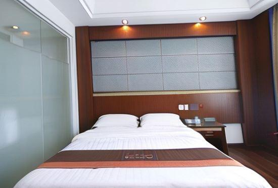 Junyi Select Hotel (Shenzhen Dapeng New District Kuiyong Street)
