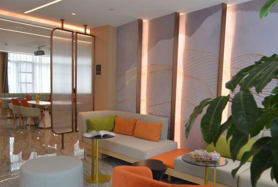 Yunzhishang Hotel (Kunming Xiaocaiyuan Subway Station Jiang'an Park)