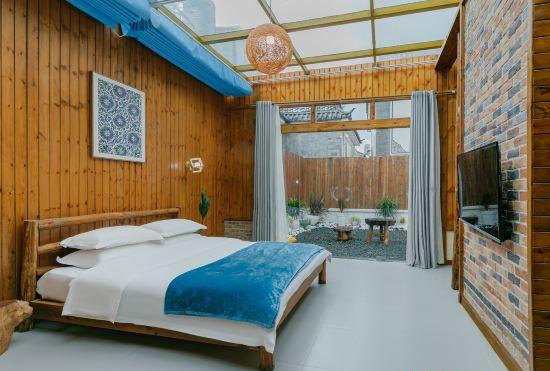 Гостиница Dali Shishilixiang Inn
