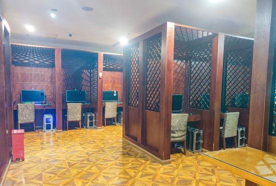 Гостиница Dali Harbour Hot Spring Hotel (Dali High-speed Railway Station)