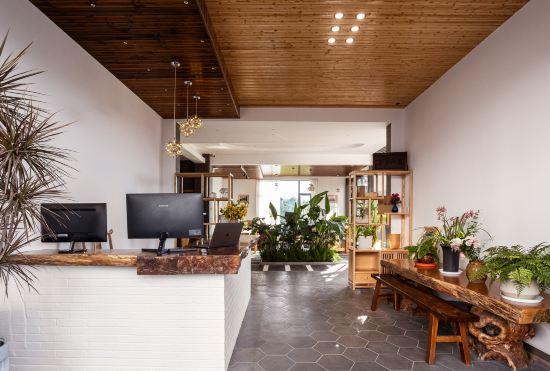 Гостиница Dali Yuetu Yiyun Homestay (Ideal Bangbohai Branch)