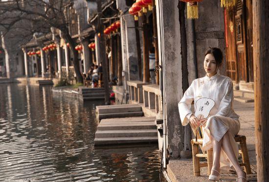 Гостиница Yibaijian Designer Homestay in Nanxun.