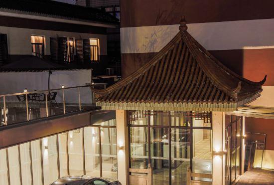 Гостиница Home Select Hotel (Huzhou Normal University Media Plaza)